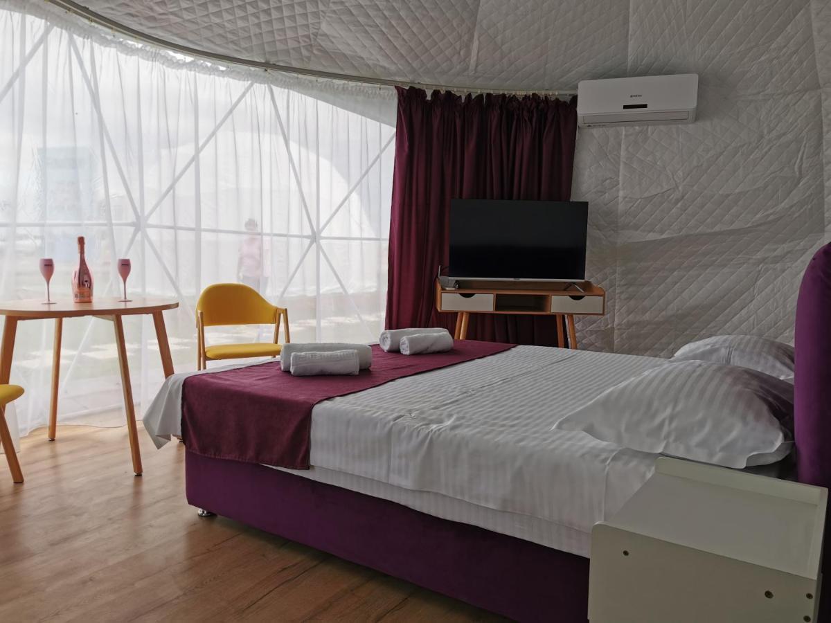 Отель Glamping By The Sea Нэводари Экстерьер фото