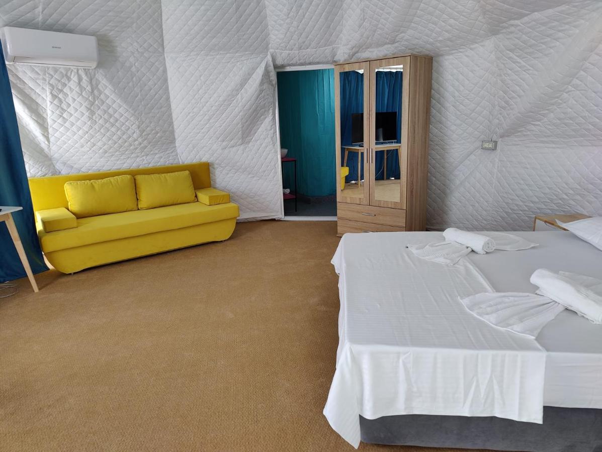 Отель Glamping By The Sea Нэводари Экстерьер фото